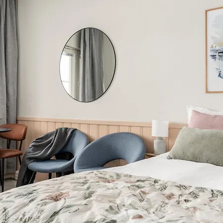 Cozy With Sauna, Near Center